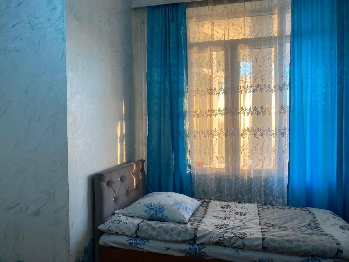 Merab House バトゥーミ エクステリア 写真