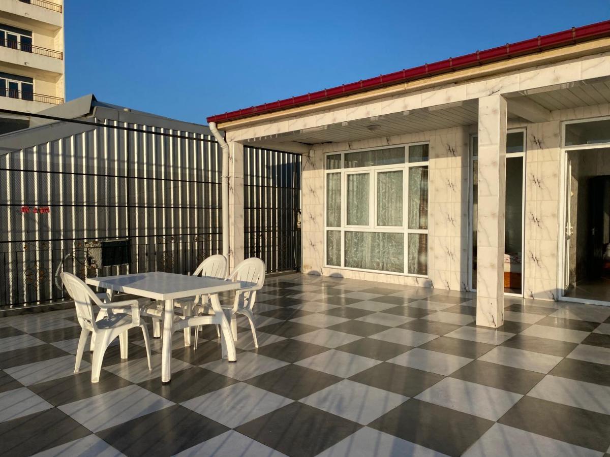 Merab House バトゥーミ エクステリア 写真